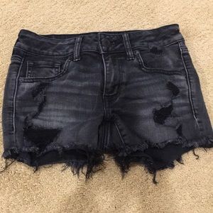 super cute black american eagle shorts!